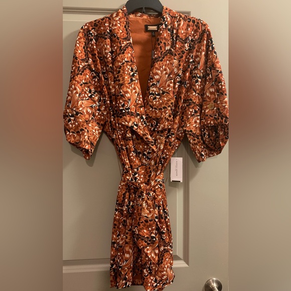 Alexia Admor Brown Abstract June Midi Sleeve Wrap Dress size 8 NWT - Picture 3 of 15